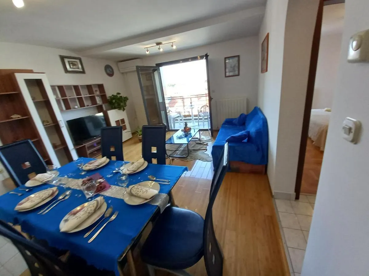 Iva Apartman بولا