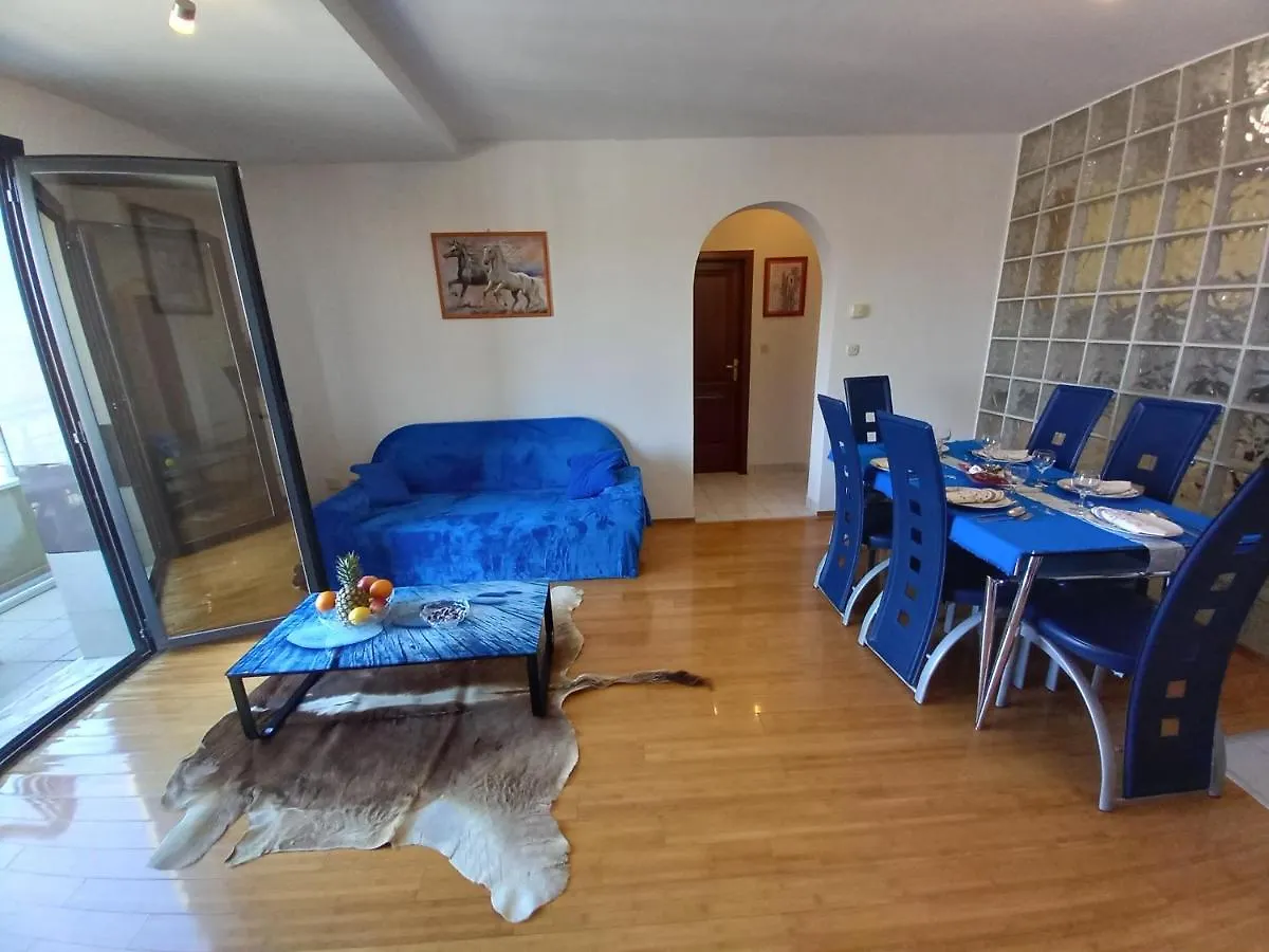 شقة Iva Apartman بولا