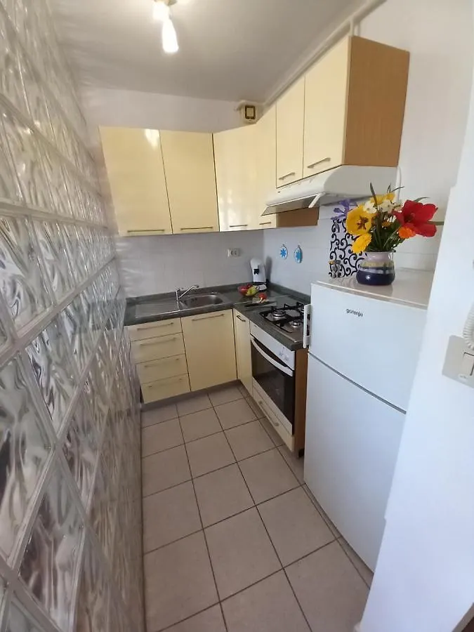 Iva Apartman بولا شقة